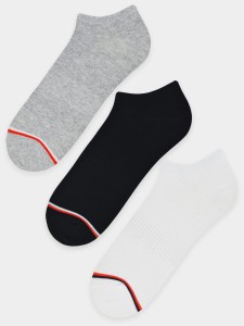 ST080-B-01 Stopki bawełniane chłopięce sportowy ściągacz na środku stopy i kolorowy pasek